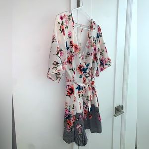 Francesca’s floral short sleeve romper